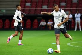 詹杜库落选！美媒晒现役TOP4球星：约基奇塔图姆前二字母意外出局.